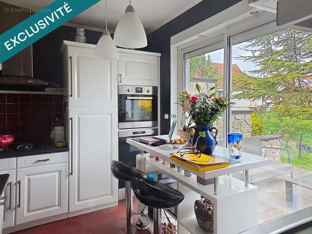 Photo 2 - Maison à ROMILLY-SUR-SEINE