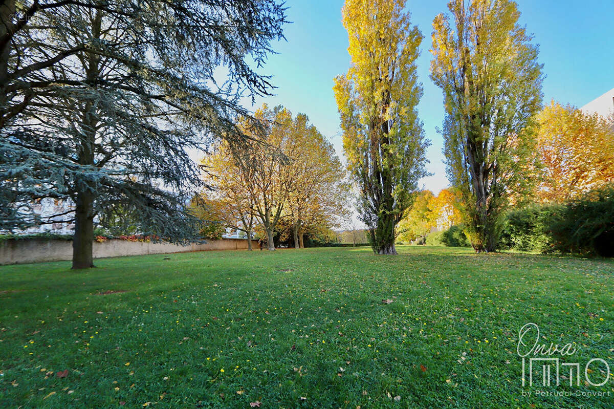 Appartement à CALUIRE-ET-CUIRE