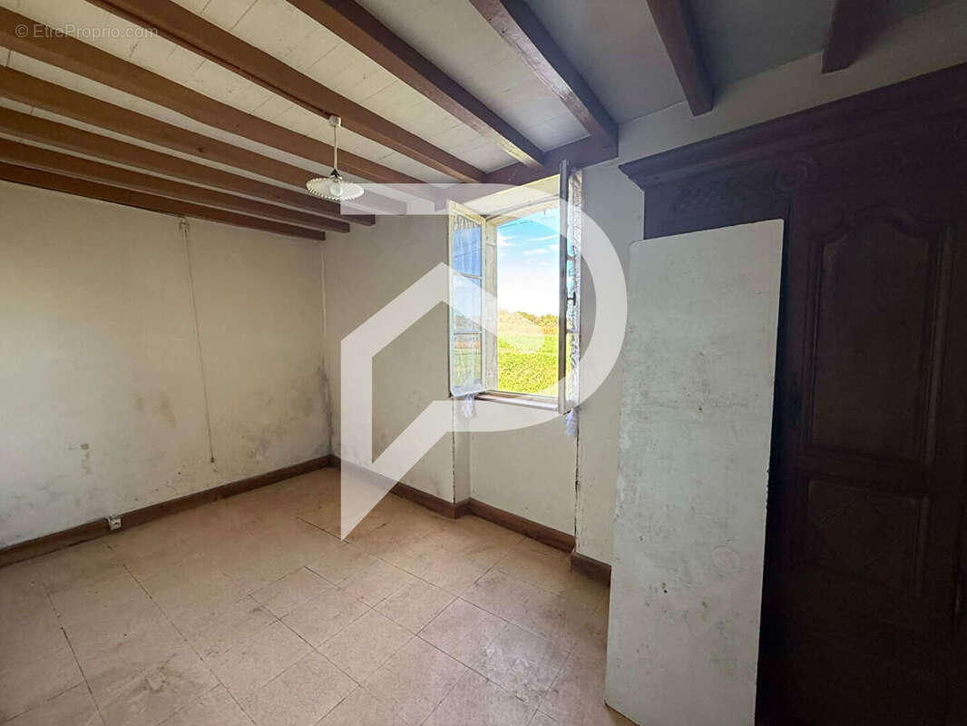 Maison à LAHOURCADE