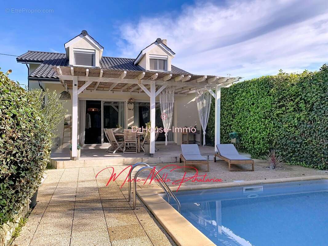 Maison à SAINT-MEDARD-EN-JALLES