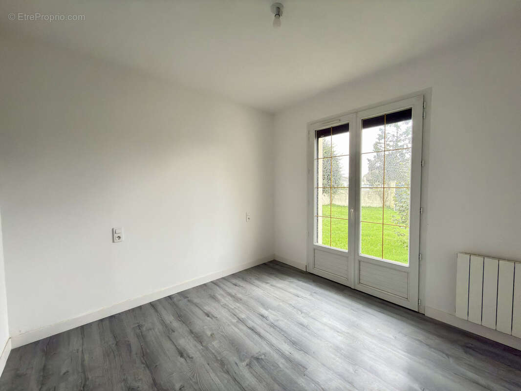 Maison à SAINT-CHRISTOPHE-DU-LIGNERON