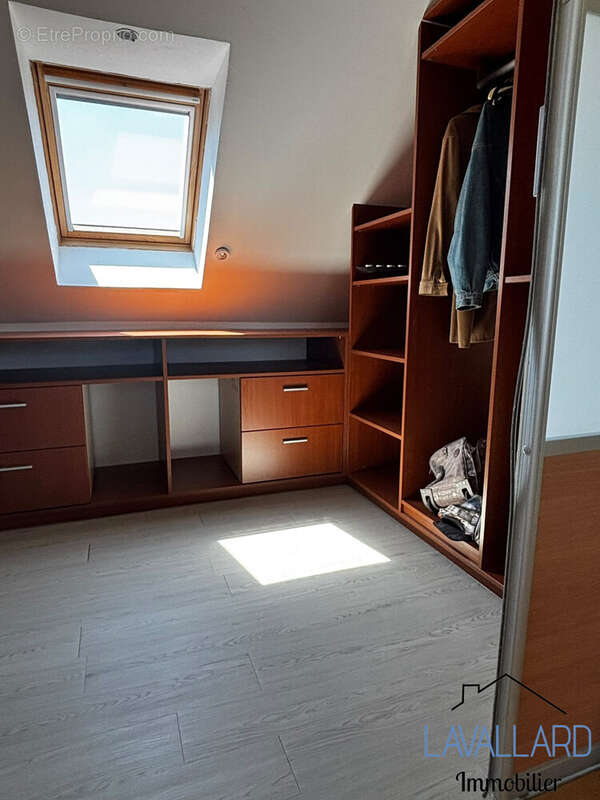 Maison 147 m² à Conty  - photo 9