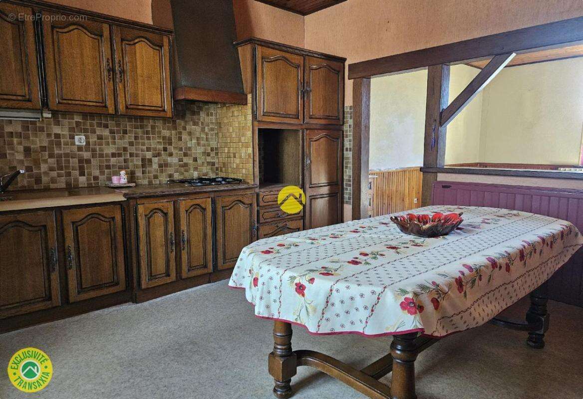 Maison à COSNE-D'ALLIER