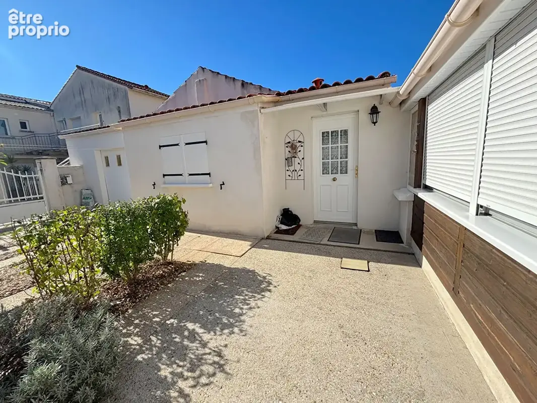Exclusivité à Saujon : Charmante maison 5 pièces avec terrasse et garage - photo 2