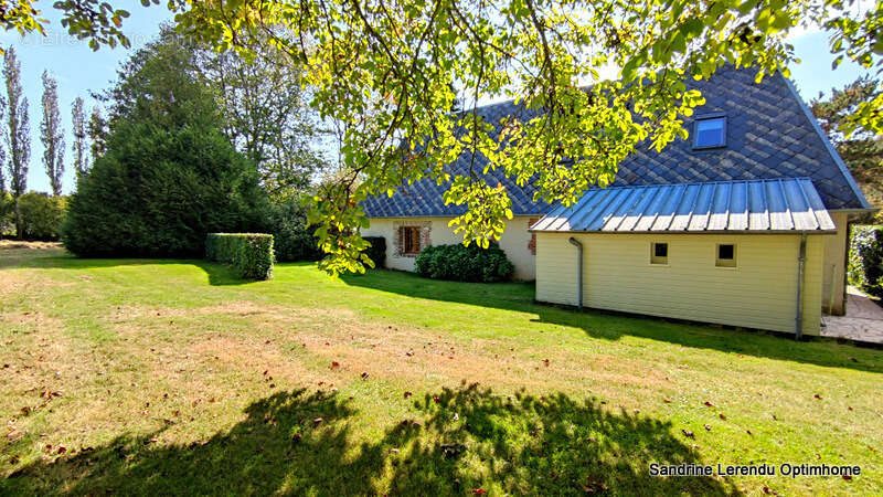 Maison à LE BEC-HELLOUIN
