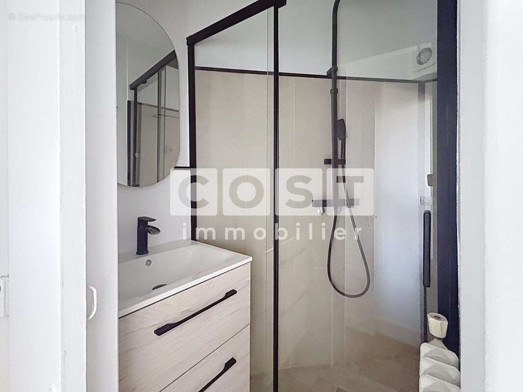 Appartement 35 m² à Courbevoie  - photo 5