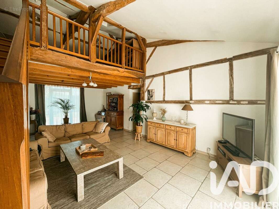 Maison 205 m² à Sort-En-Chalosse  - photo 3