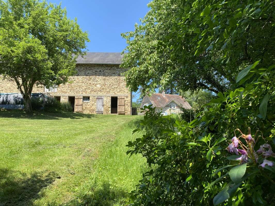 Maison 140 m² à Saint-Vitte-Sur-Briance  - photo 2