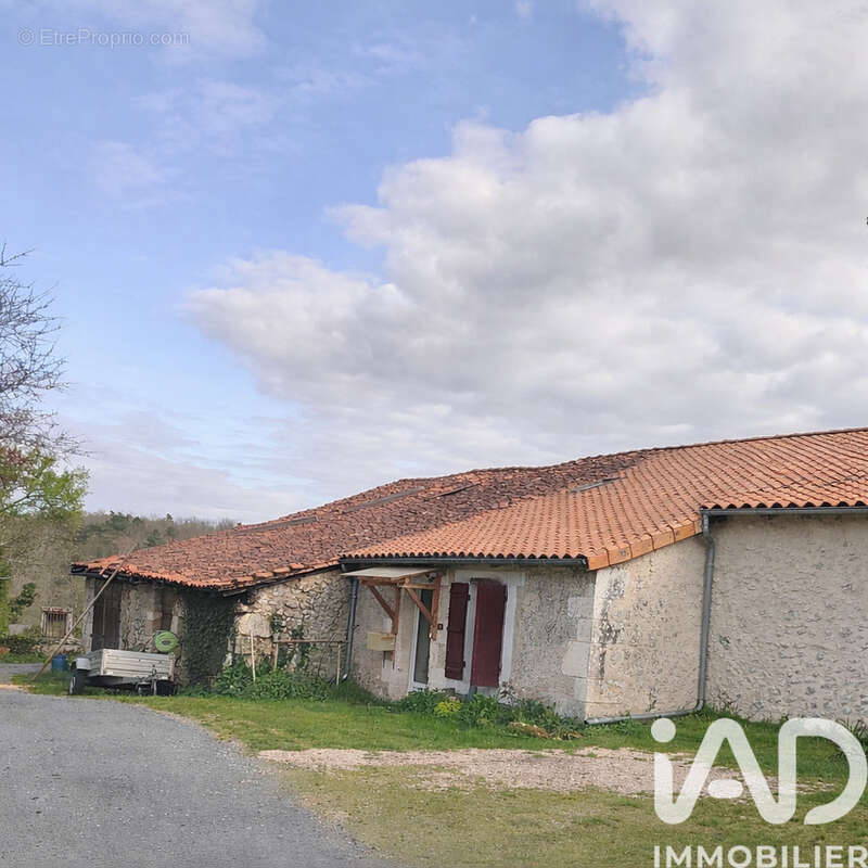 Maison 104 m² à Brantome  - photo 9