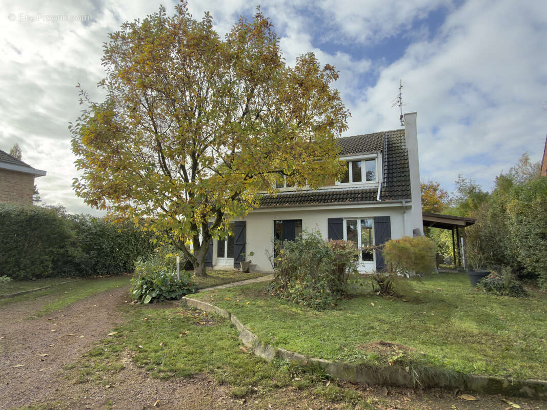 Maison à HOUPLIN-ANCOISNE