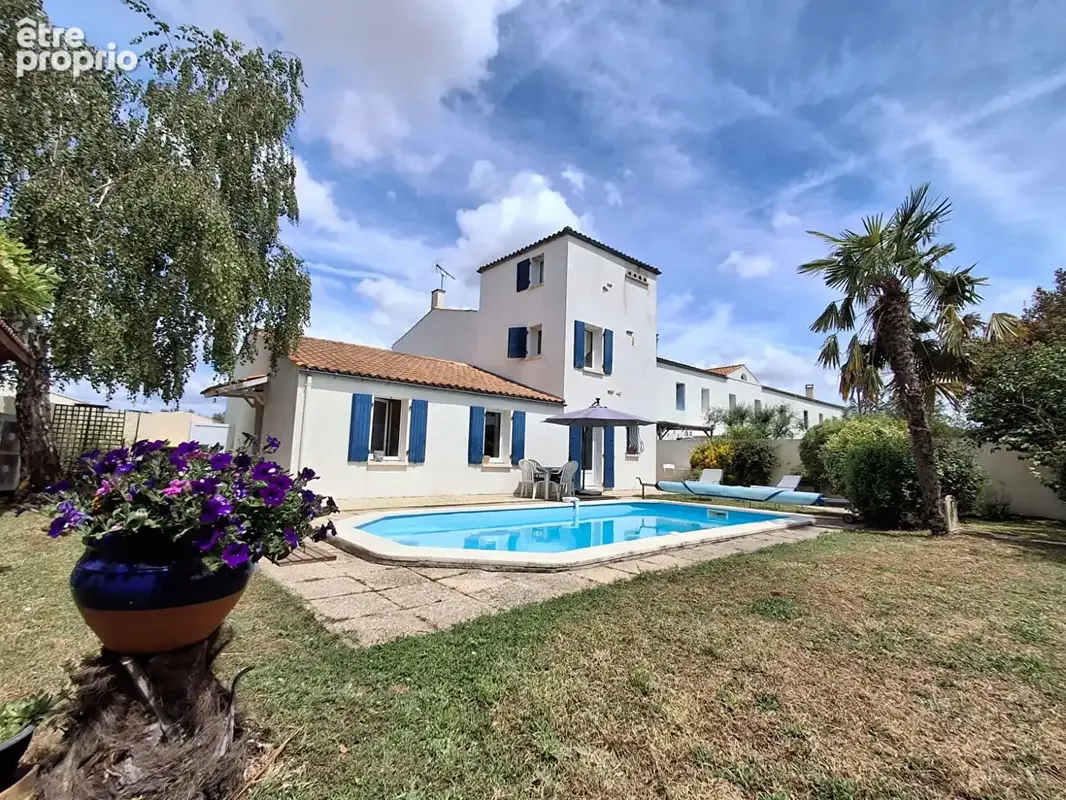 Photo Maison à La Jarrie au prix de 396 500€