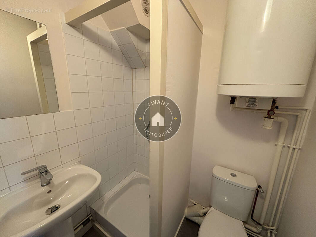 Appartement à GENNES