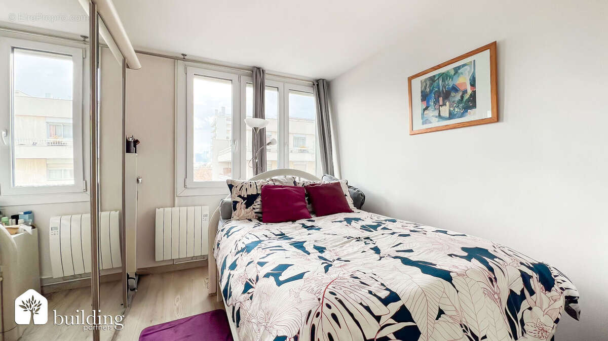 Appartement à COURBEVOIE