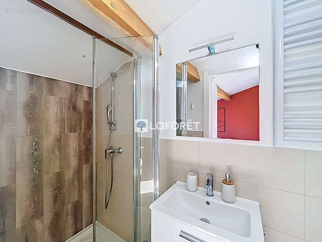 Menton centre ville - 62 m2  en Duplex - photo 9