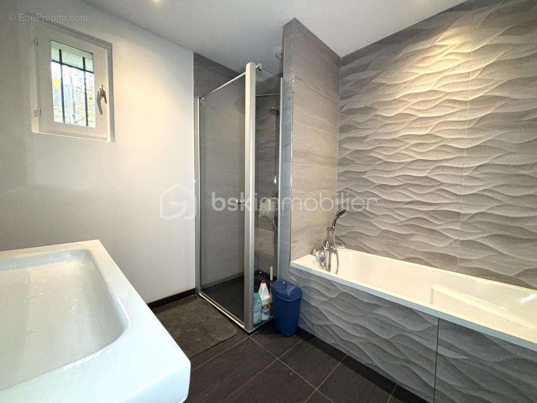 Maison à SAINT-FARGEAU-PONTHIERRY