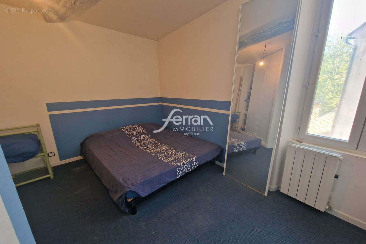 Appartement à SALERNES