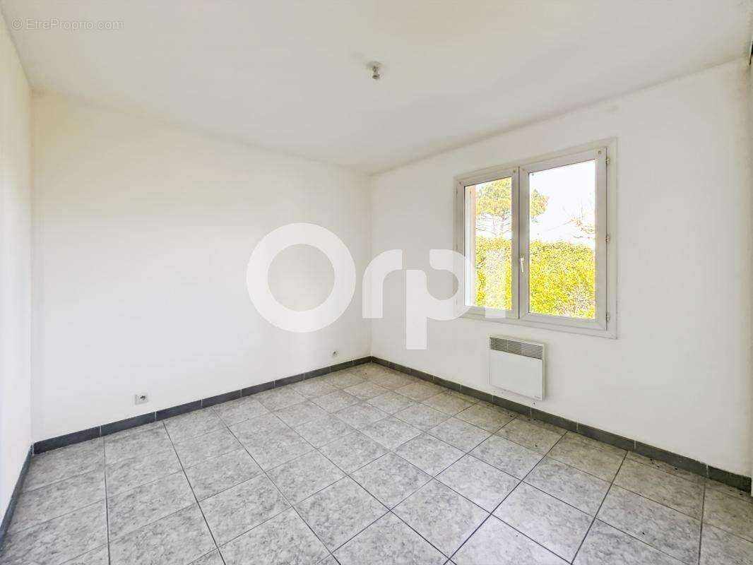 Maison à VALLON-PONT-D&#039;ARC