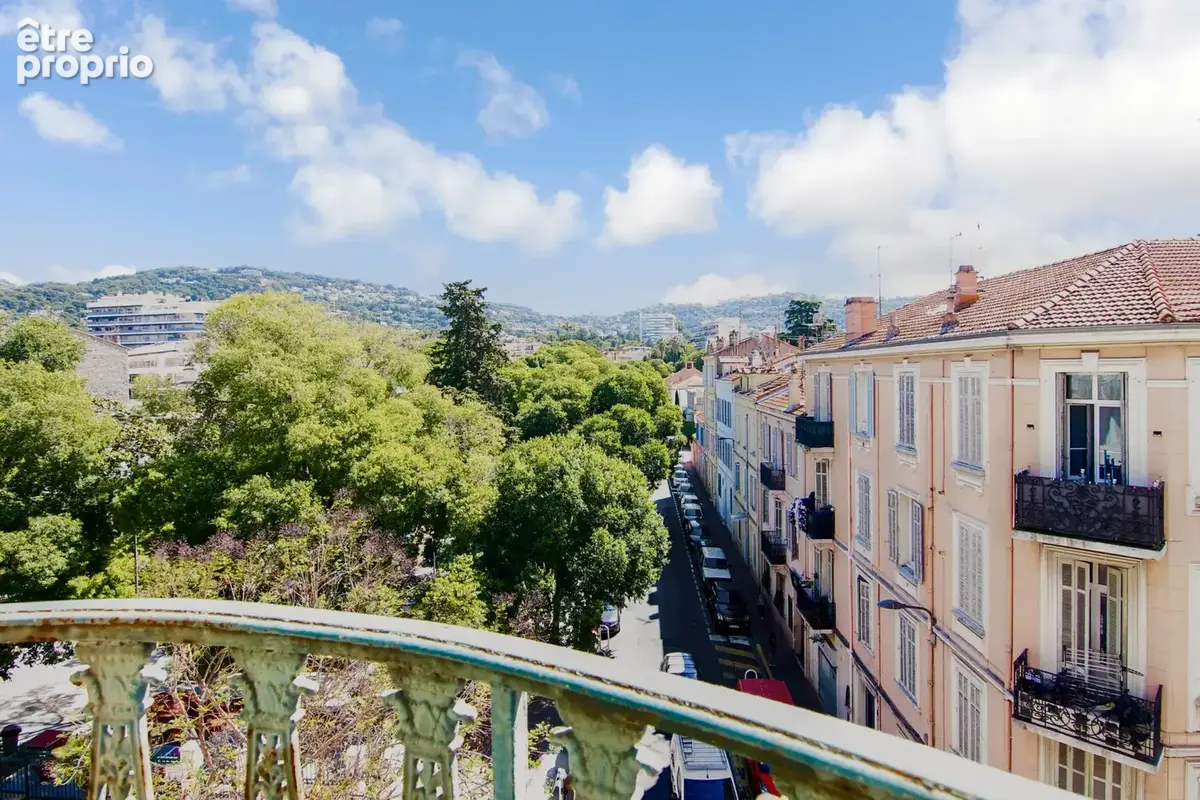 Appartement 3 pièces 71 m² à vendre à Cannes (06400) - photo 2