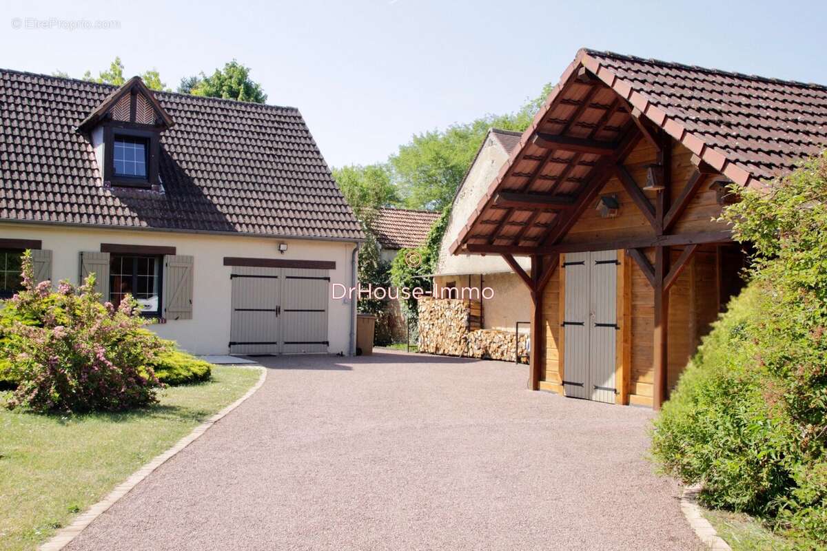 Maison à CONFLANS-SUR-LOING