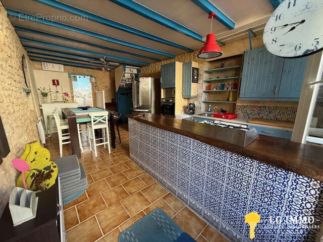 Maison 63 m2, 1 chambre, centre bourg - photo 5