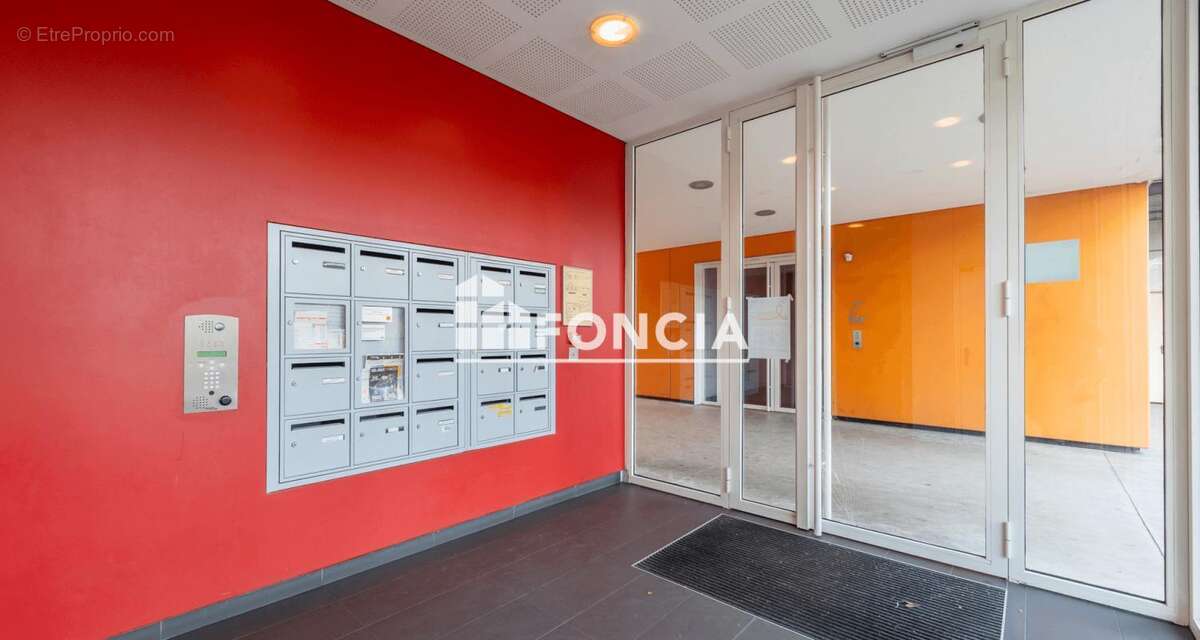 Appartement à L'ILE-SAINT-DENIS