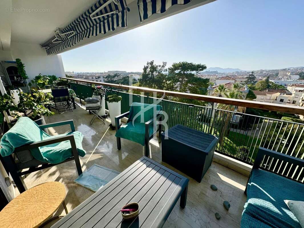 Appartement à CANNES
