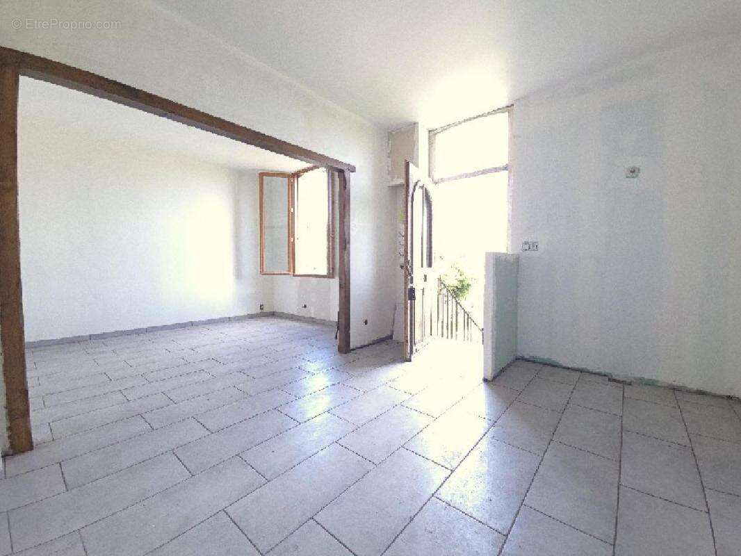 Maison à MONTATAIRE