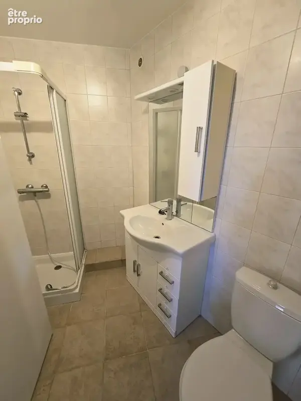Appartement 103 m² à Saint-Quentin-La-Poterie  - photo 8
