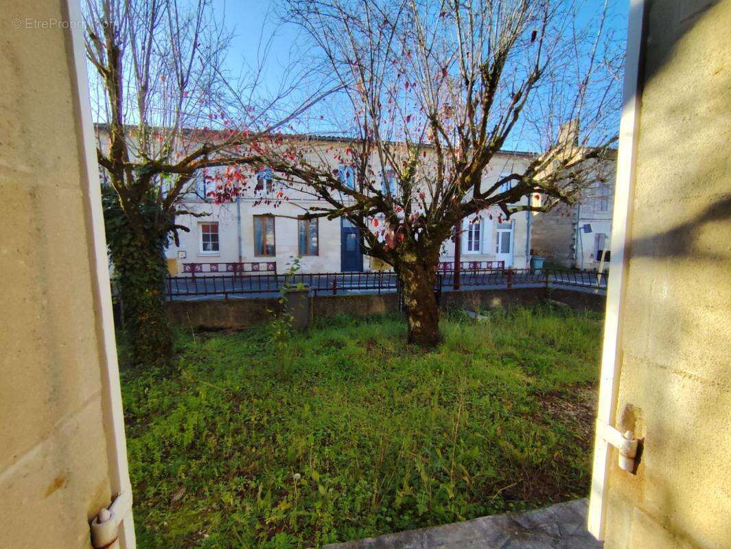 2 maisons en pierres 160m² avec jardin / garage - POMEROL 150 000€ - photo 8