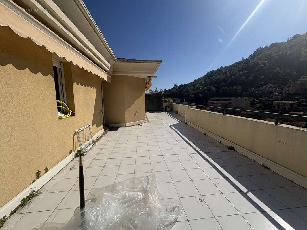 Appartement à MENTON