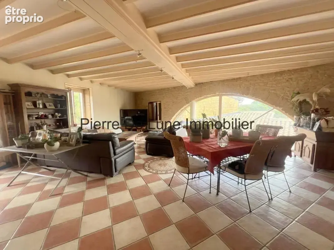 Maison en pierres dorées, Pouilly-le-Monial - photo 6