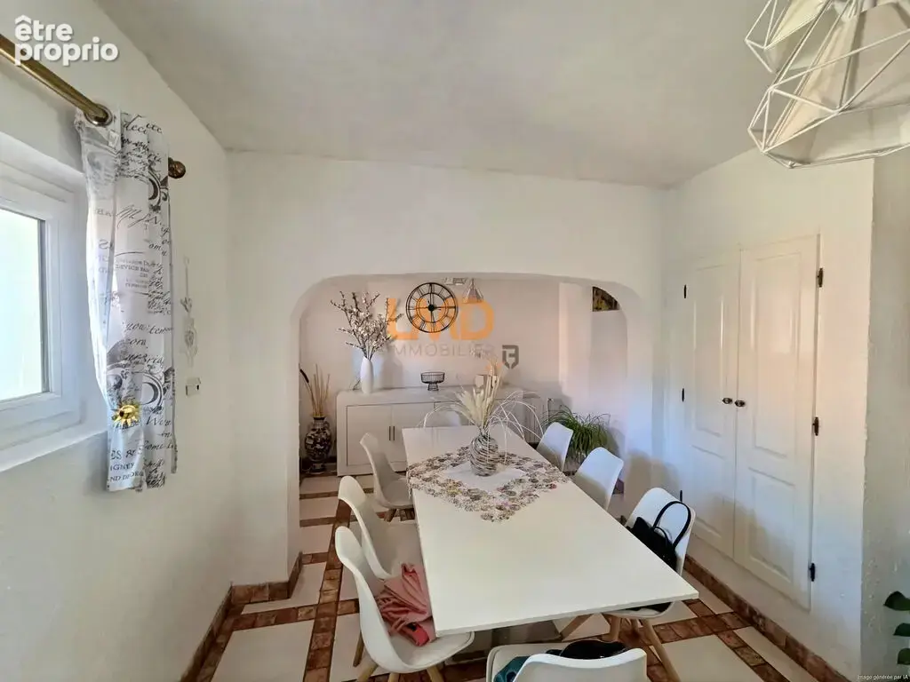 Propriété avec piscine et espace boisé - photo 10