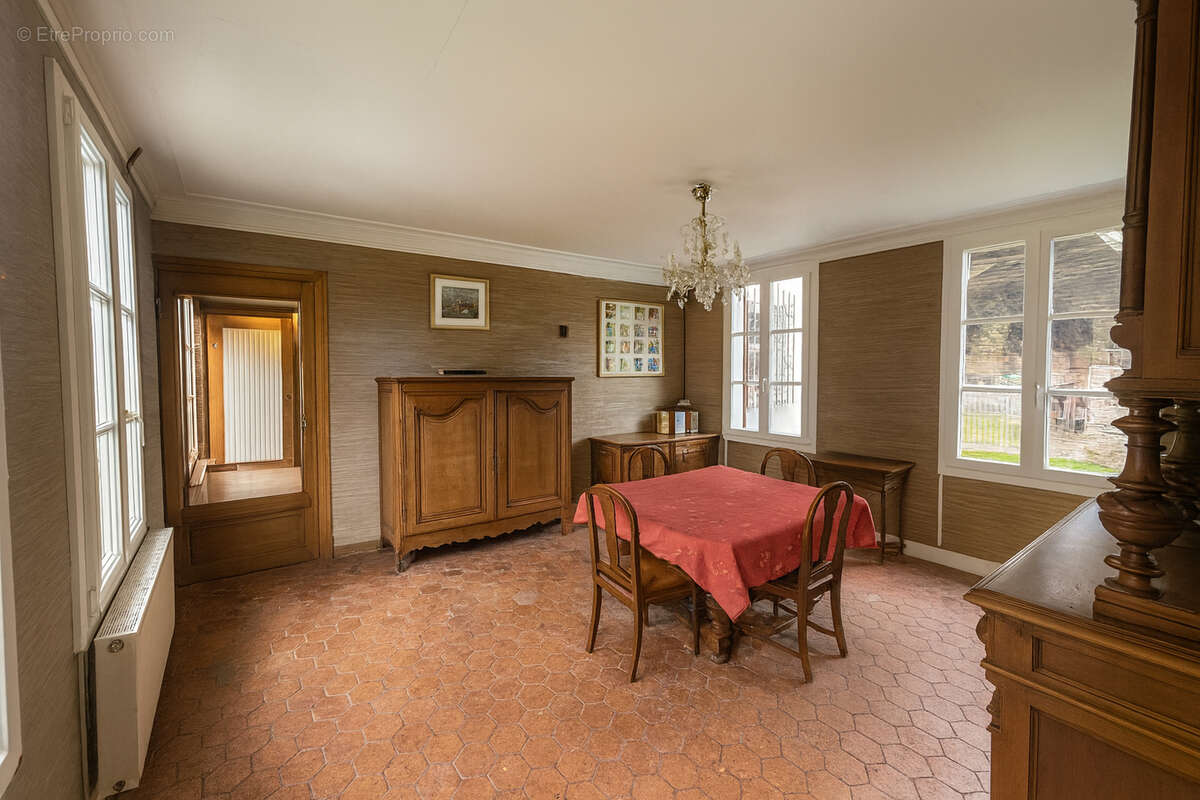 Maison à AMBLAINVILLE