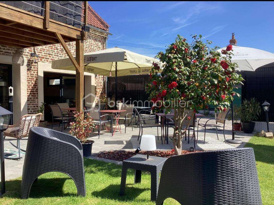 Commerce à FRESNES-LES-MONTAUBAN