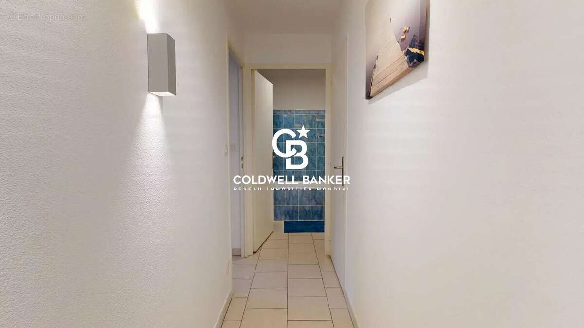 Spacieux appartement avec terrasses et double garage, à deux pas du port et des plages - photo 14