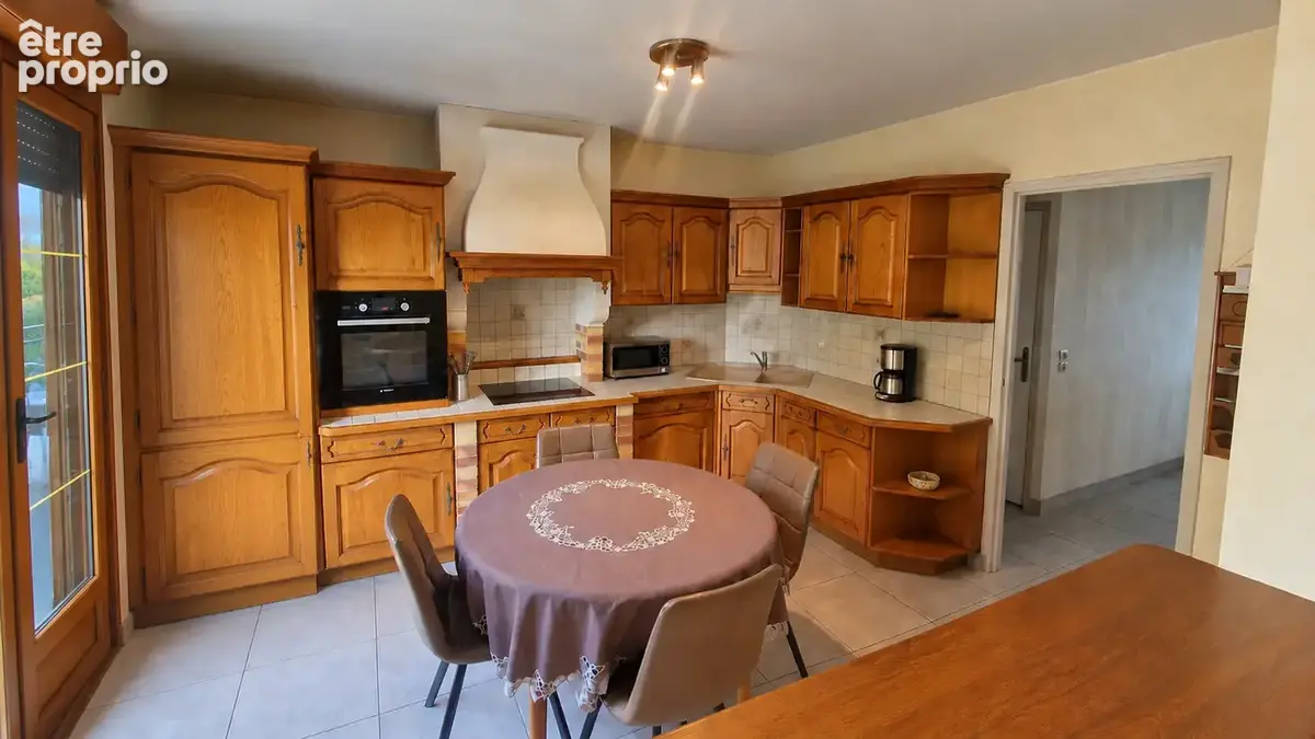 Maison familiale avec sous-sol à Renazé - 99 m2 - photo 6
