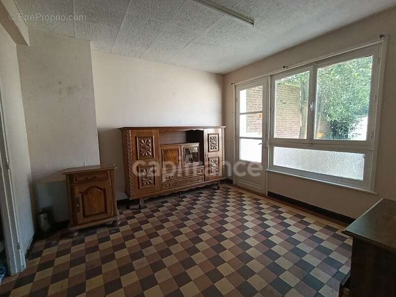 Maison à COURRIERES