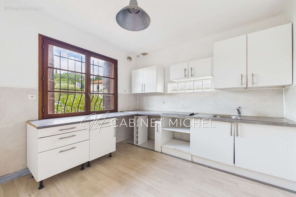 Maison 120 m² à Le Rouret  - photo 9