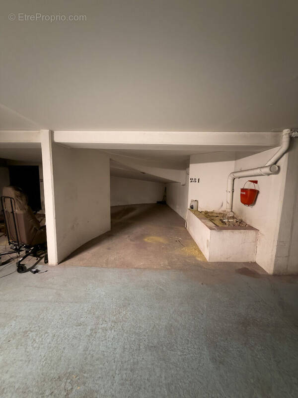 Parking à PARIS-13E