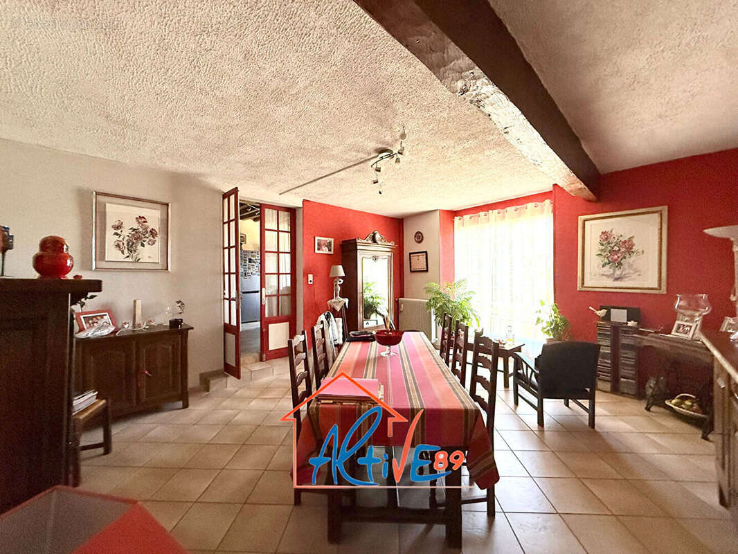 Maison à GUERCHY