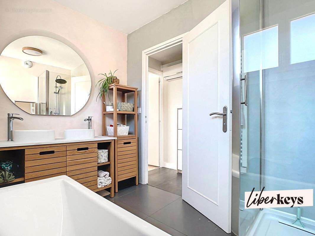 Appartement à FONTAINES-SUR-SAONE