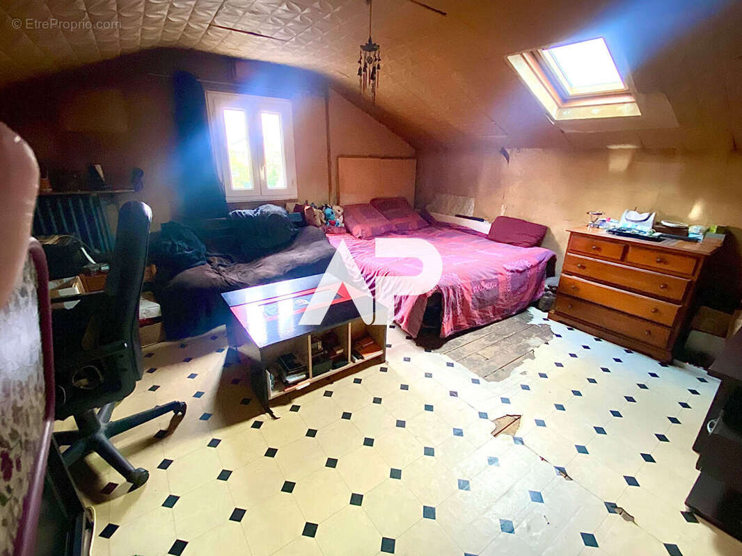 Maison à SAINT-GRATIEN