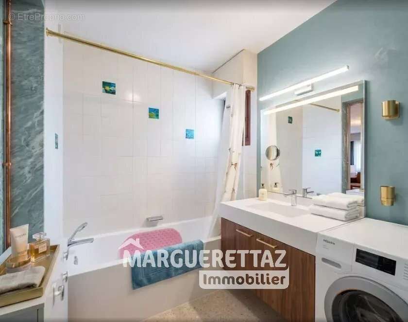 Appartement à VILLE-LA-GRAND