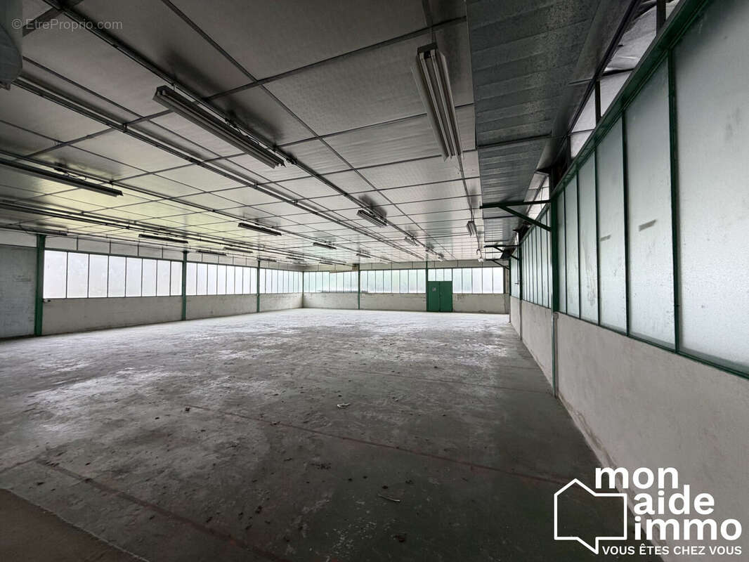 Commerce à NANTHEUIL