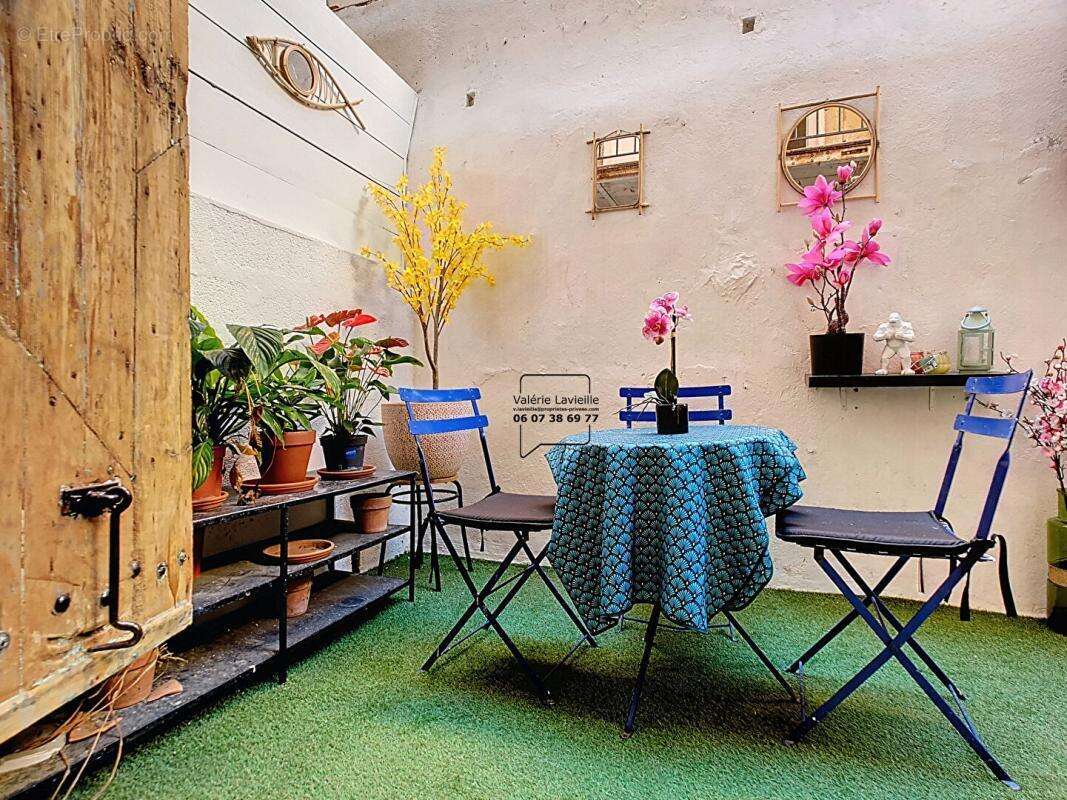 Appartement à MARSEILLE-1E