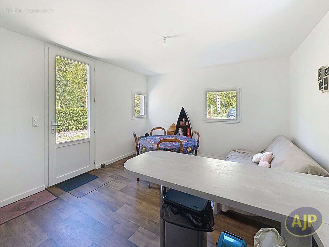 Maison à SAINT-URBAIN