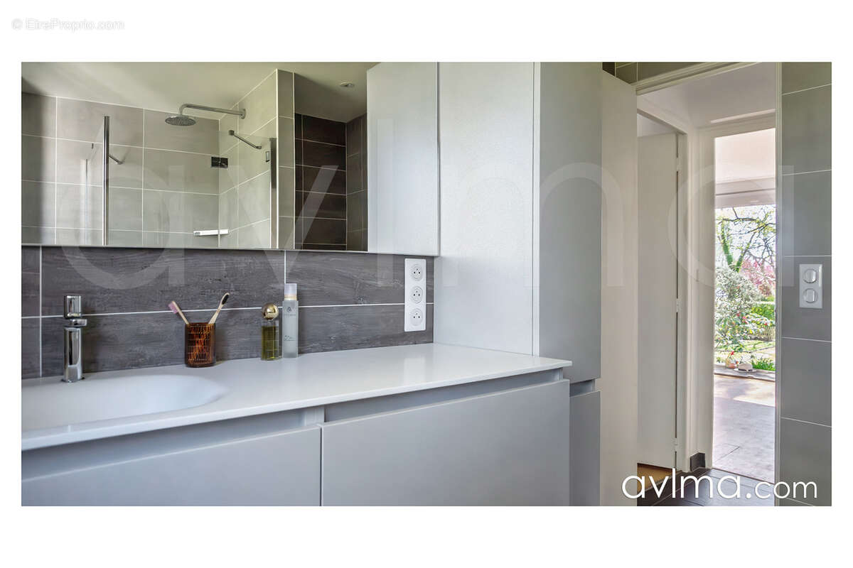 Maison à SAINT-NOM-LA-BRETECHE