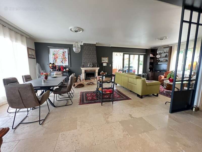 Maison à CHAUFFAILLES