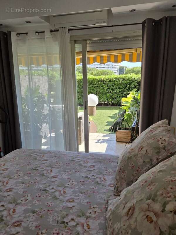 Appartement à VILLENEUVE-LOUBET