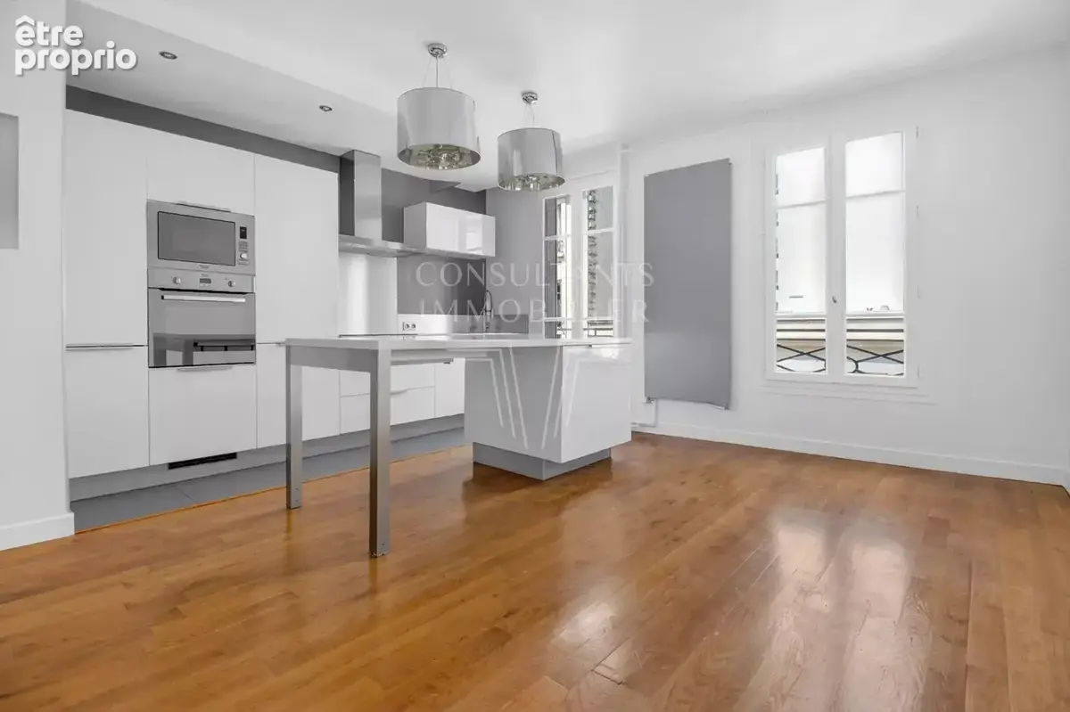 Appartement à LEVALLOIS-PERRET